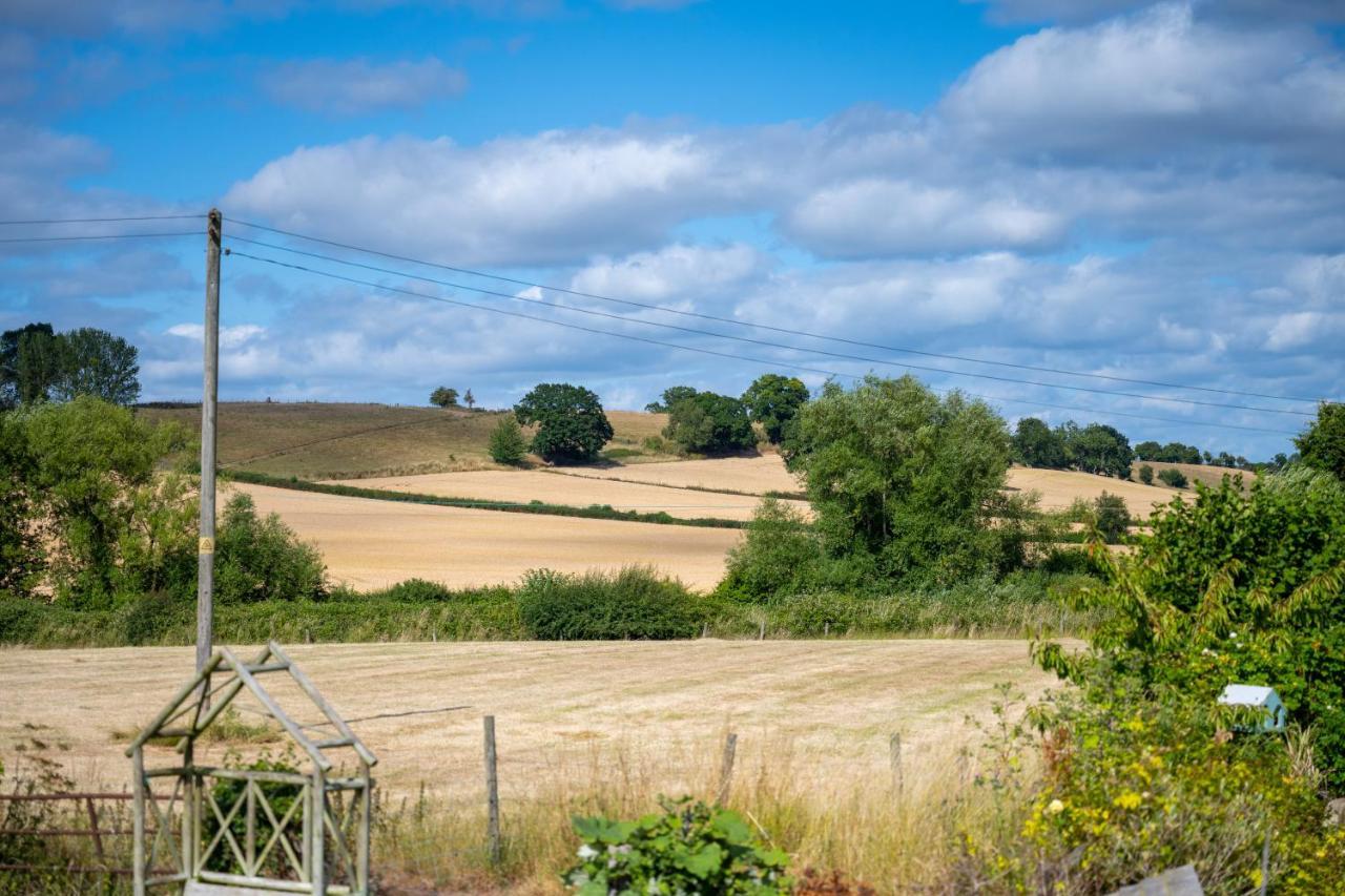 Apple Tree Cottage Hereford Exterior photo